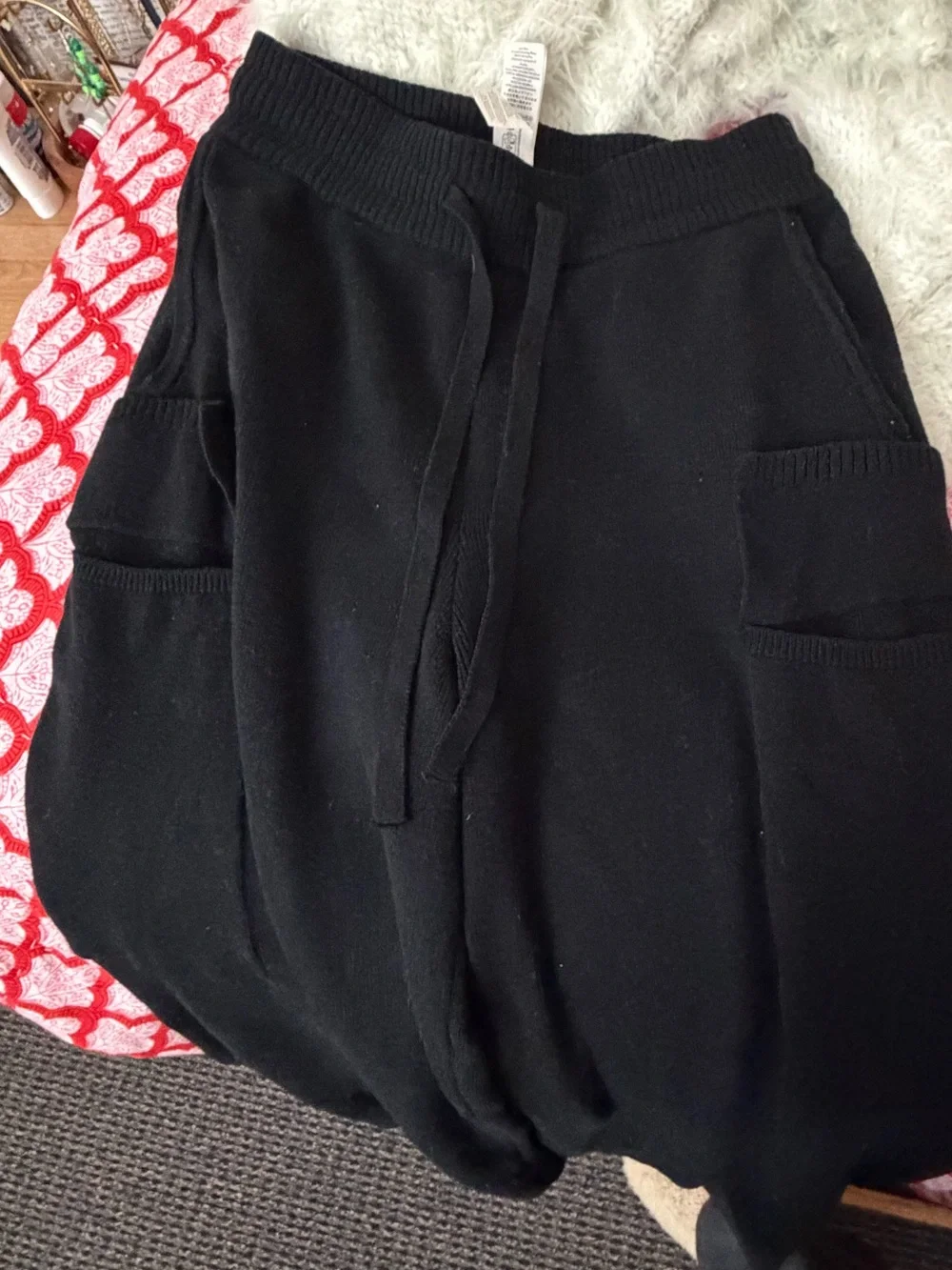 Alo Scholar Knit High-Waisted Cargo pant - Picture 3 of 6